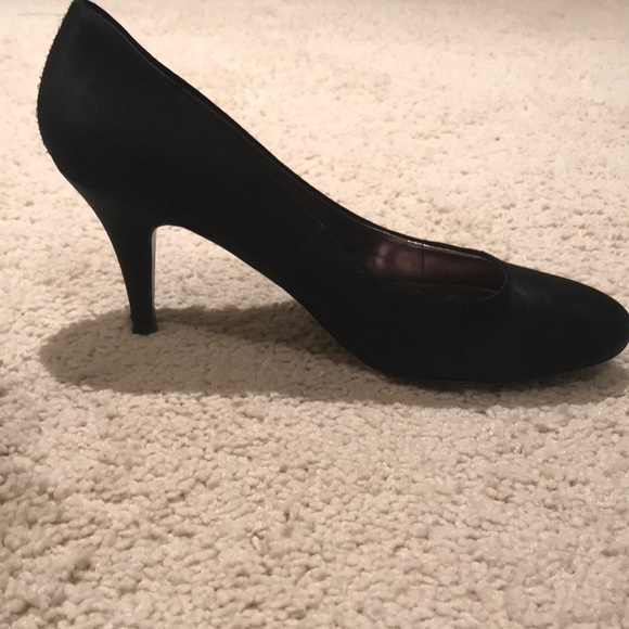 Satin black high heels - Picture 4 of 6